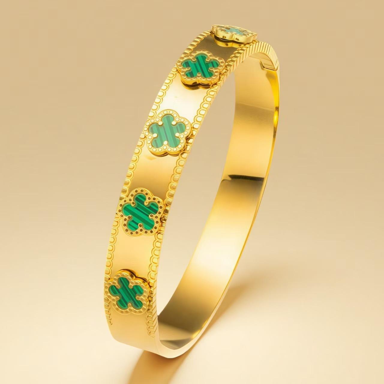 Women s High-end Four-leaf Clover Light Luxury Fashion Jewelry Bracelet One Size(16-22CM)