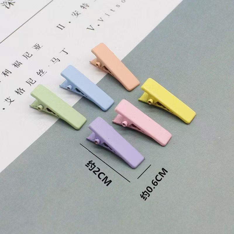 

Colorful Resin Cartoon Hairpin, 2cm Hair Accessories for Women & Kids, Bangs Side Clip, DIY Jewelry