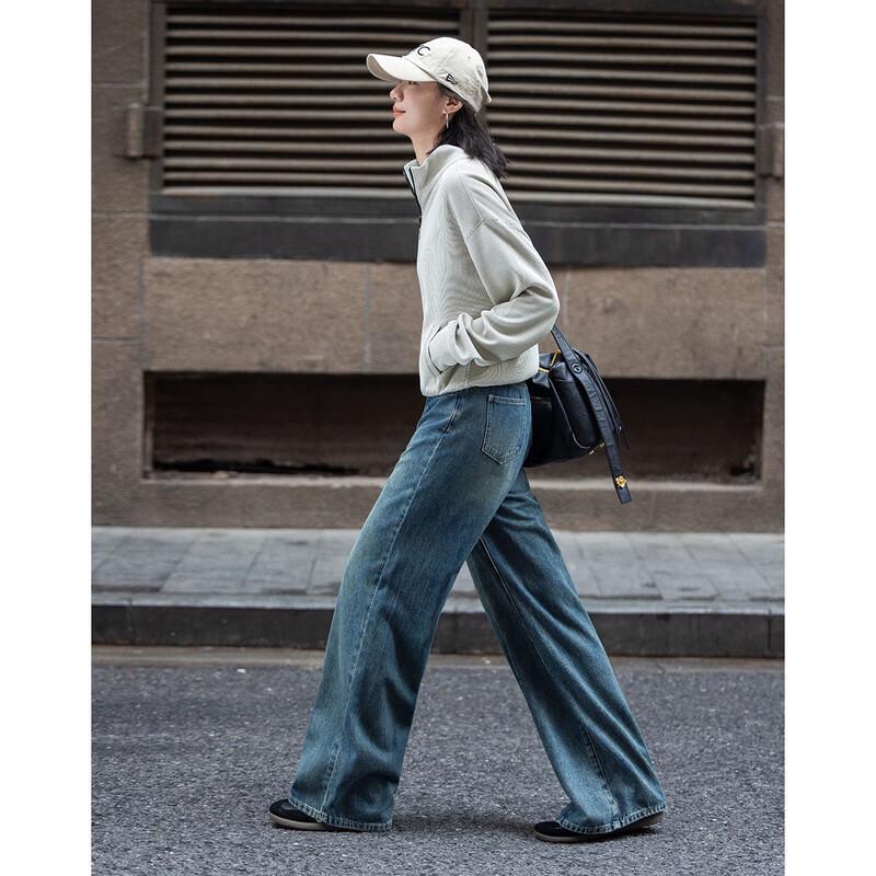 Demana Relaxed Fit Half-Zip Stand-Collar Sweatshirt