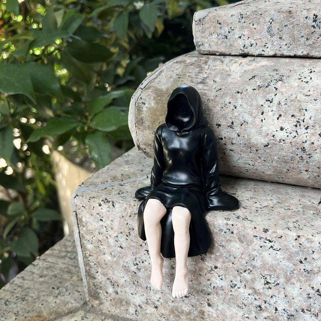 3D Záhadná socha Kreativní gotická černá róba Figurka královny Socha na polici Figurky