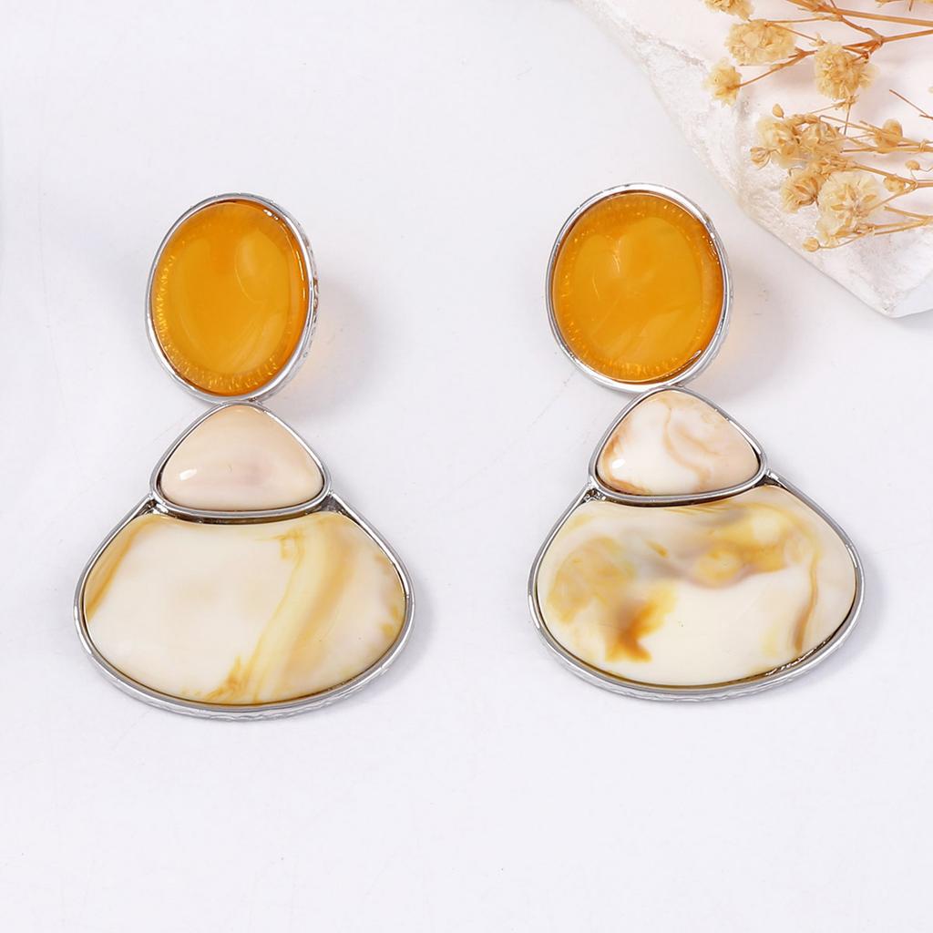 French retro elegance temperament alloy resin geometric button earrings versatile daily women's earrings