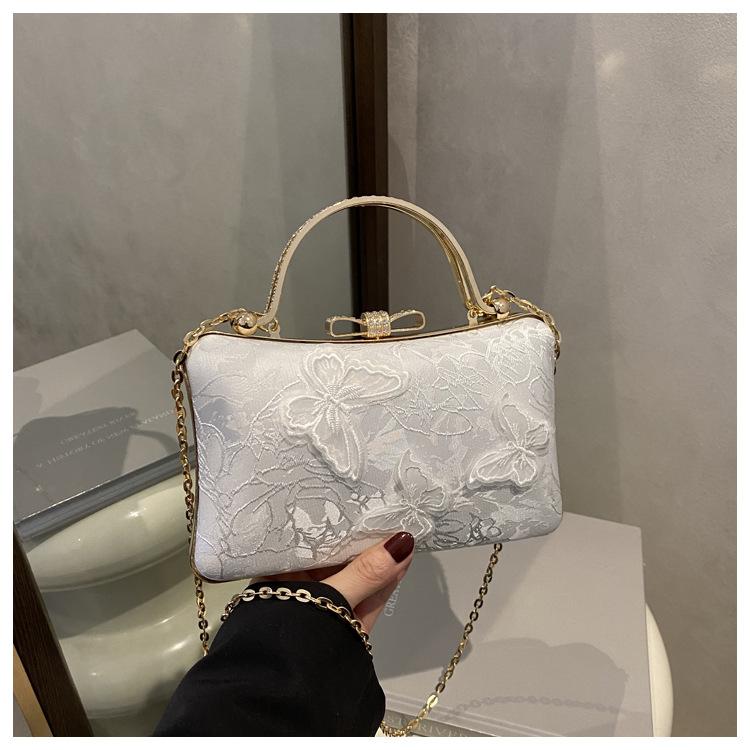 2025 New Women's Bag White Portable Small Square Bag New Chinese Jacquard Sweet Wind Butterfly Bridal Bag Dinner Bag