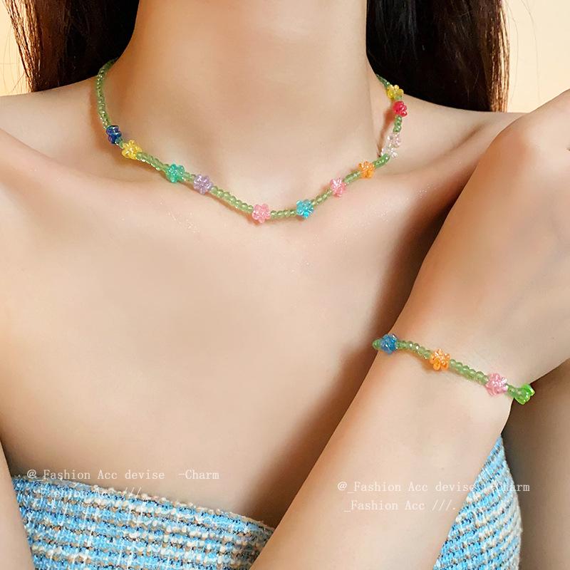 Colorful Dopamine Flower Crystal Beaded Bracelet - Versatile, Fashionable, and Fresh Literary Hand Jewelry.