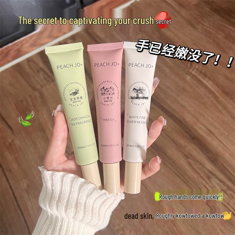 Peach Niacinamide Hand Cream: Hydrating & Moisturizing for Men & Women, Perfect for Autumn/Winter, Ideal Dragon Boat Festival Gift Set.