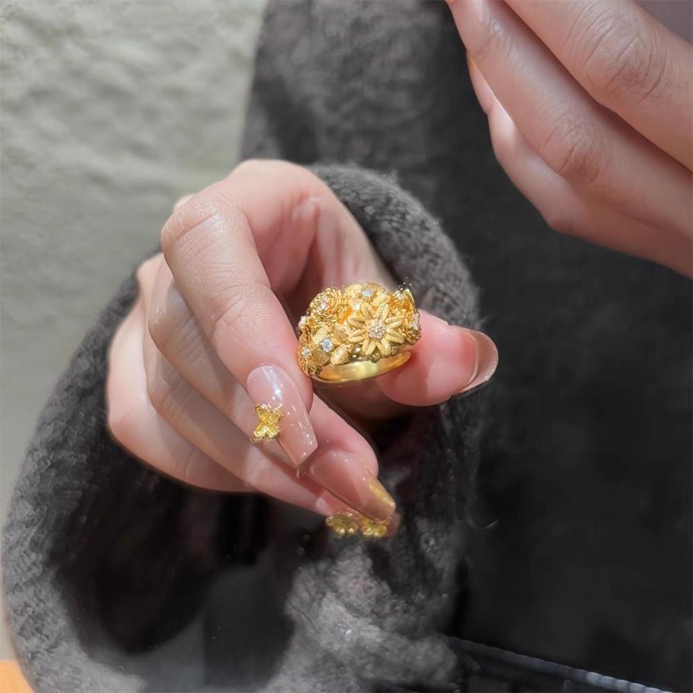 Glittering Floral Adjustable Ring Luxury Gold Plated Ring Rhinestone Accent Ring Women Accessories