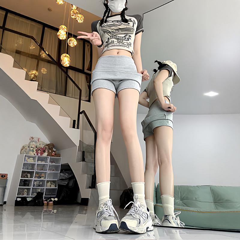 Women's Gray High-Waist A-Line Mini Skirt – Summer Spicy Girl Style, Hip Hugging, Anti-Exposure, Petite Fit.