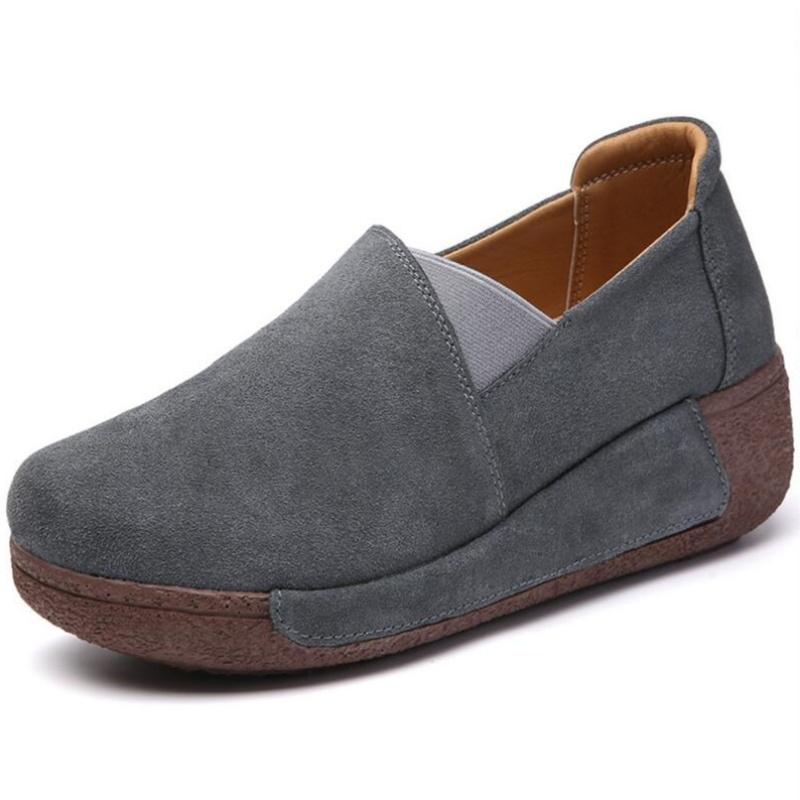 Женская обувь из натуральной кожи для мам туфли на платформе лоферы на плоской подошве корейская вулканизированная обувь без шнуровки большие размеры 41 42 35 3927₽