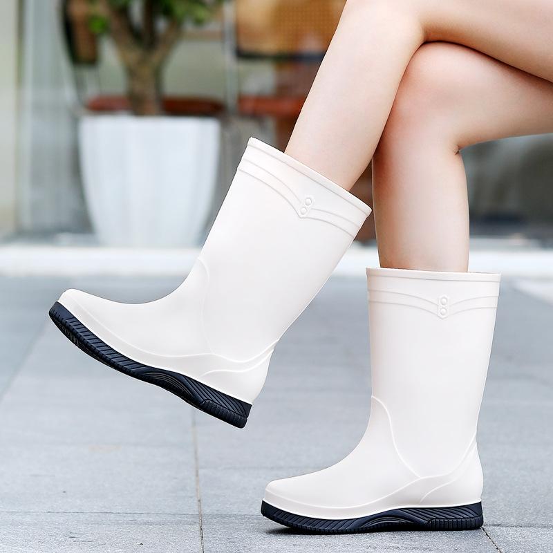 New PVC four-season medium tube rain shoes women's fashion waterproof shoes wear-resistant and non-slip water boots rain boots Japanese