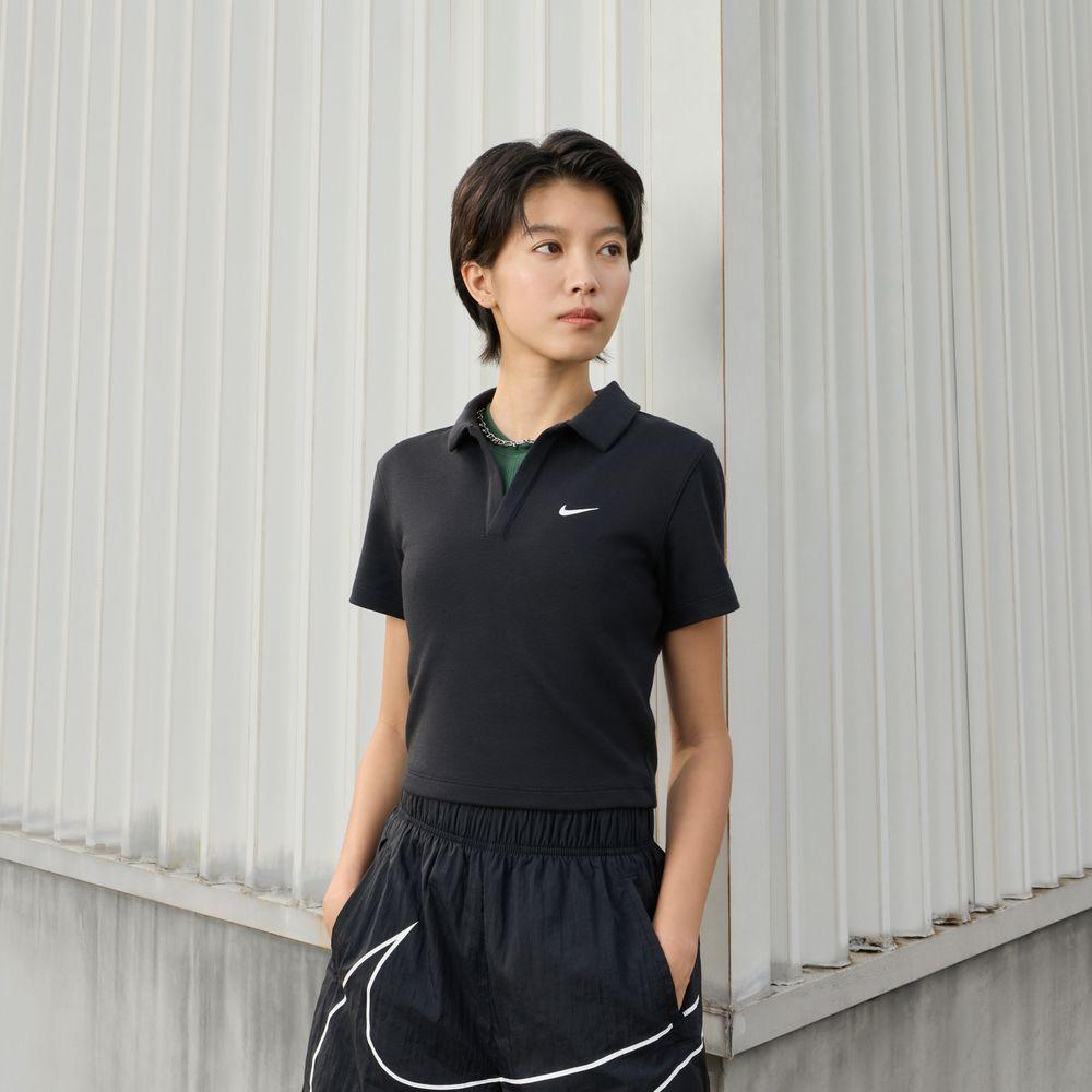 Женская черная футболка-поло Nike Sportswear Essentials S