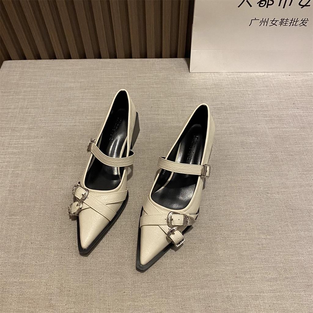 Fashion 2024 Spring/Summer Fashion Cross with Pointed Toe Shallow Mouth Women's Street Style Belt Buckle Low Heels
