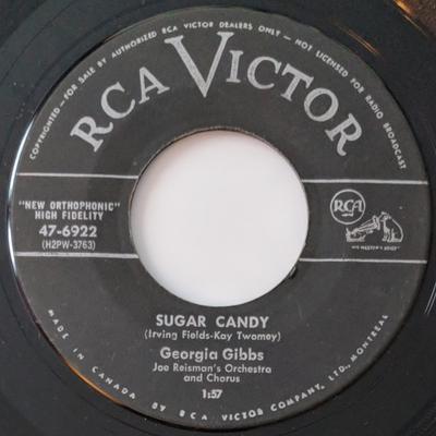 7inch Record GEORGIA GIBBS - Sugar Candy / I'm Walking The Floor 476922 RCA Victor 1957 Canada Pop Used