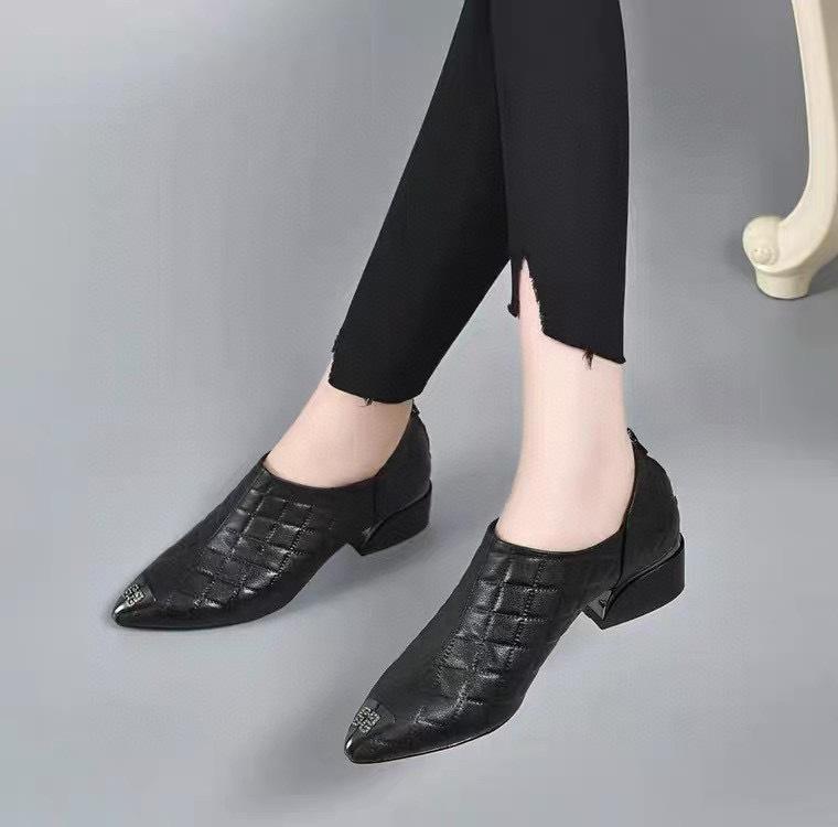 Ankle boots new small fragrant wind rhombus pattern iron bag pointed deep mouth women's shoes first layer cowhide temperament high heels