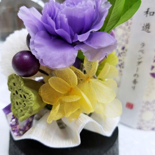 Preserved Shinshion Flowers and Incense Set, Memorial Flowers in a Cork Glass Dome