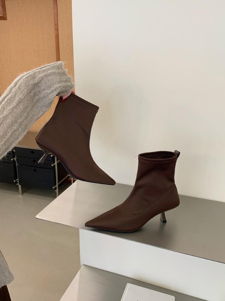 New autumn and winter simple pointed cat and elastic thin boots splicing versatile and comfortable women's boots