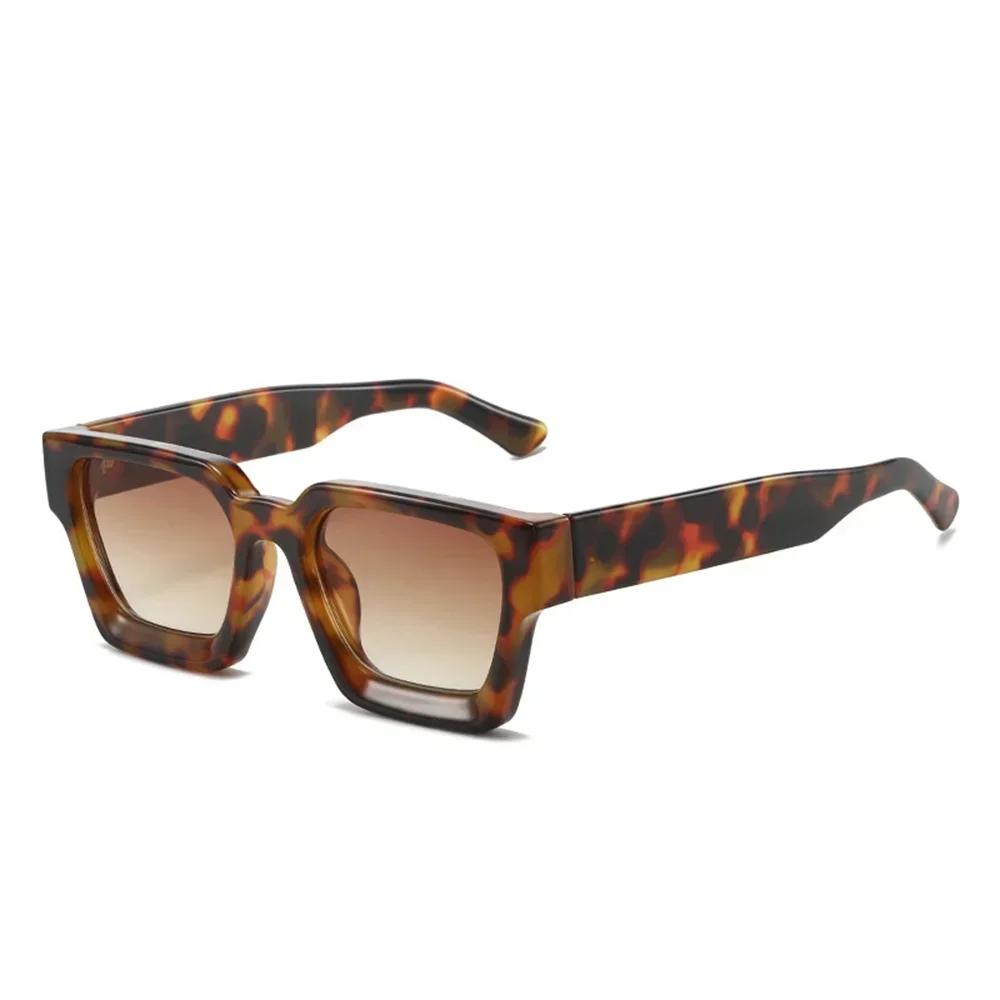 Luxury Sunglasses Thick Frame Uv400 Sunglasses Designer Eyewear Personalized Square Sun Glasses For Outdoor Activities Fashion
