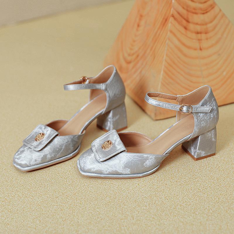 Baotou sandals women's new silver one-word buckle with square head high heels thick heel hollow single shoes