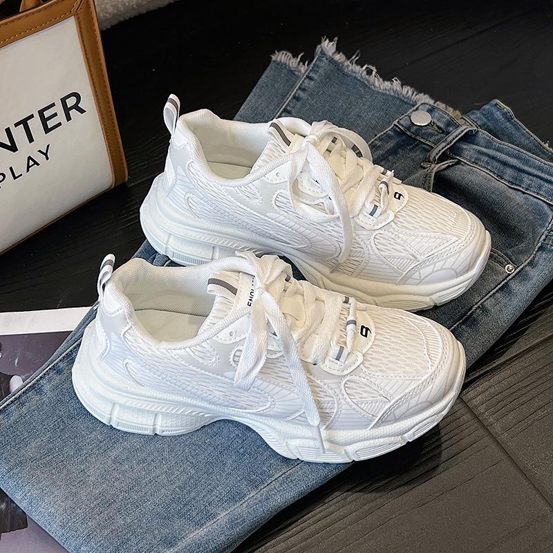 

Dad shoes 2025 spring and autumn platform casual sports shoes versatile new mesh student running breathable women s shoes 40