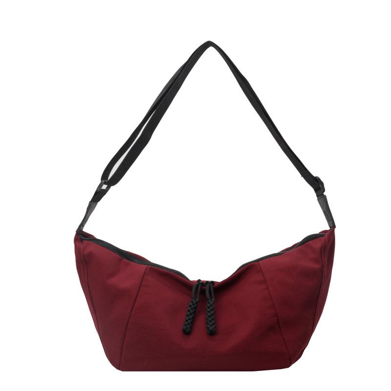 

Популярная в этом году маленькая женская сумка 2025 весна новая модная сумка-мессенджер женская спортивная сумка через плечо для отдыха универсальная сумка-пельмень бордовый