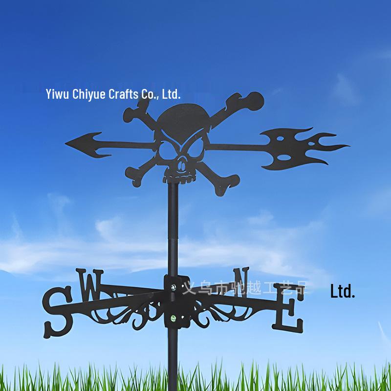 Weather Vane Ornament: Outdoor Wrought Iron Spray-Painted Roof Decoration Metal Craft