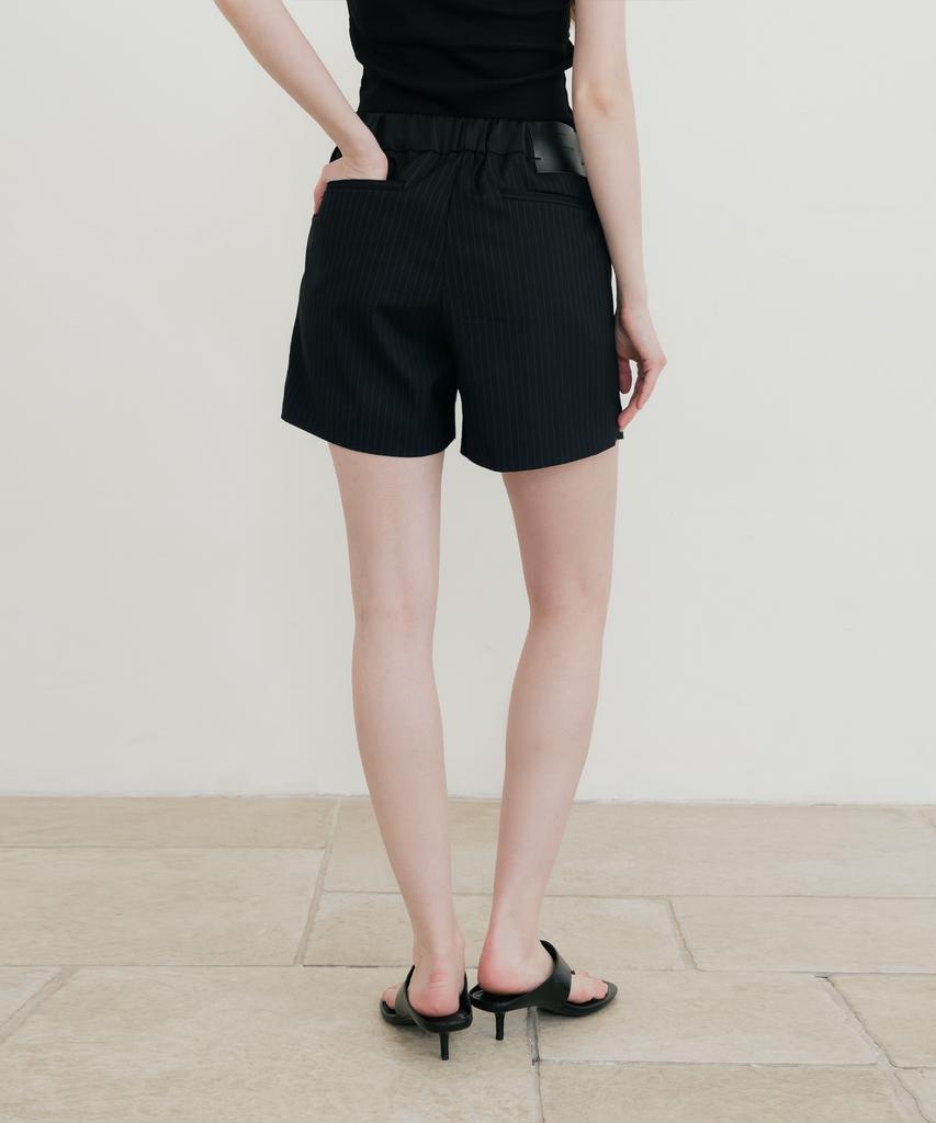 SSIN AND LEE (W) Evening Pinstripe Shorts Black