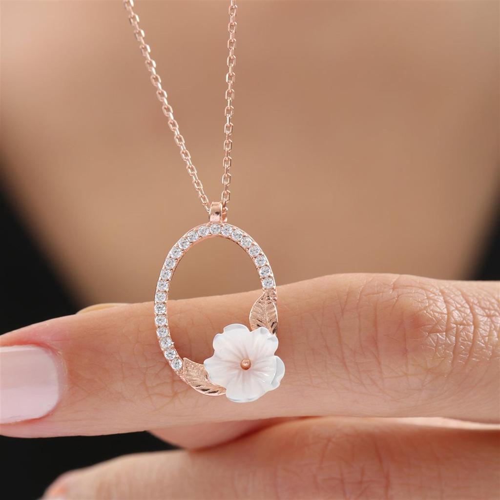 Manolya Çiçeği Rose Renk Flowers Gümüş Kolye