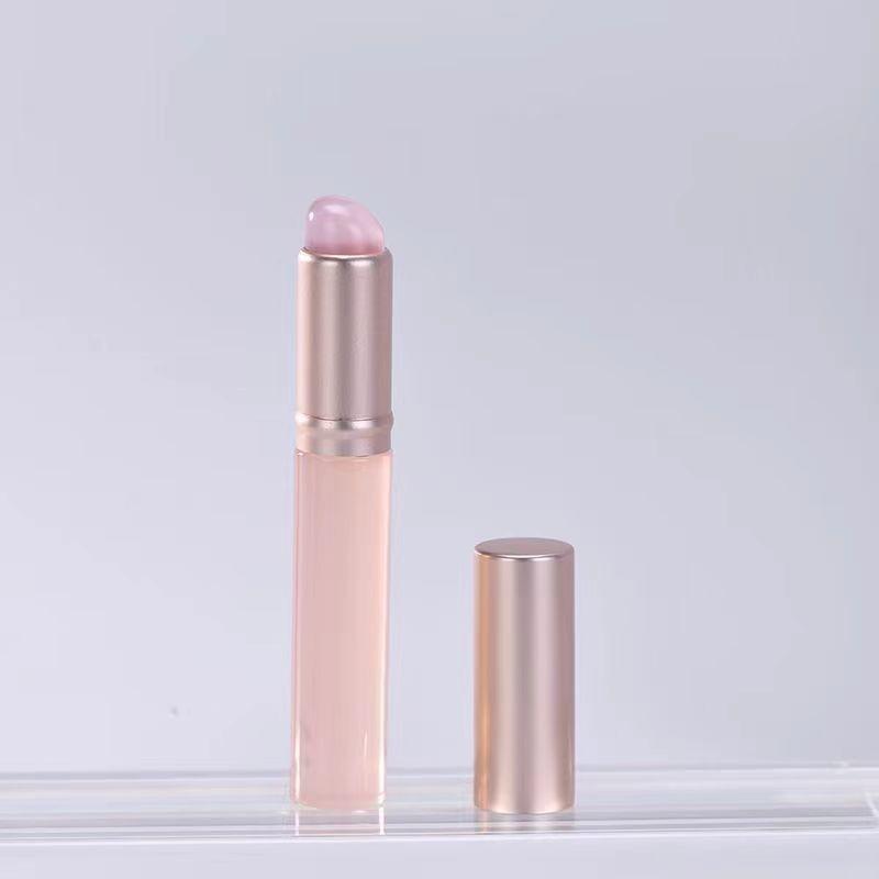 Q Soft Silicone Lip Brush: Portable Mini Round Head Lipstick & Concealer Applicator with Cover.
