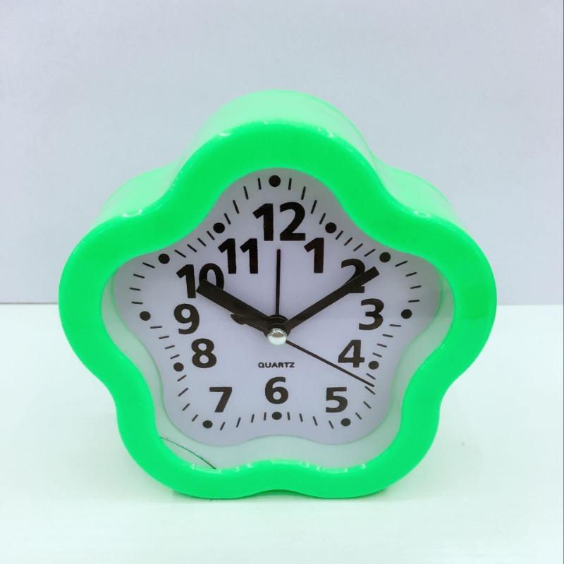 Round Cottage Plum Blossom Square Clock Primary Color Clock Desktop Hour Clock