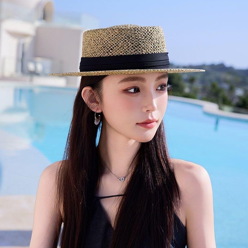 Imitation salty grass concave hat summer hand-woven holiday straw hat women's new beach seaside scenic spot sun protection visor