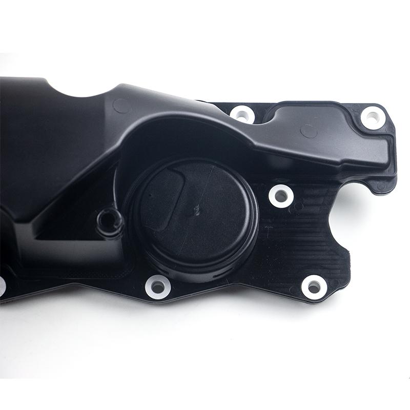 LR023777 Car Engine Valve Cover Oil Trap With Gasket 31319642 30757662 Fit For Land Rover LR2 Volvo XC60 XC70 XC90 S80 V70
