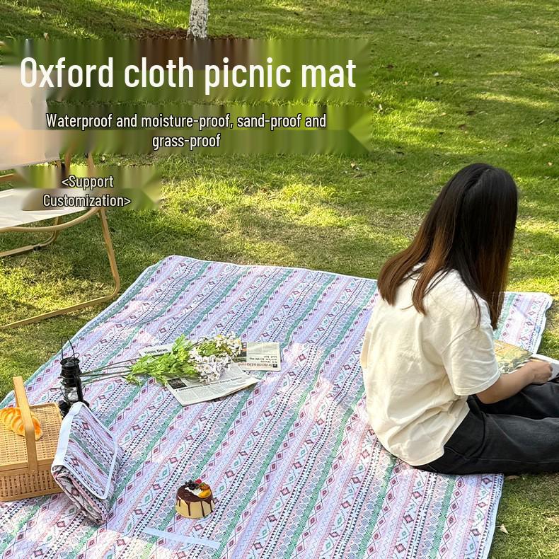 

Водонепроникний портативний килимок для пікніка на відкритому повітрі: Товста, вологостійка та зносостійка подушка для газону 150 x 80 cm