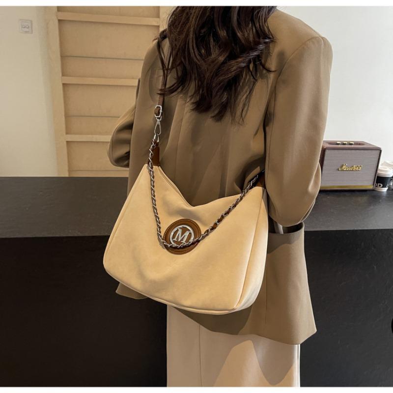 Bag women's large-capacity new autumn and winter versatile niche design single shoulder messenger bag chain dumpling bag