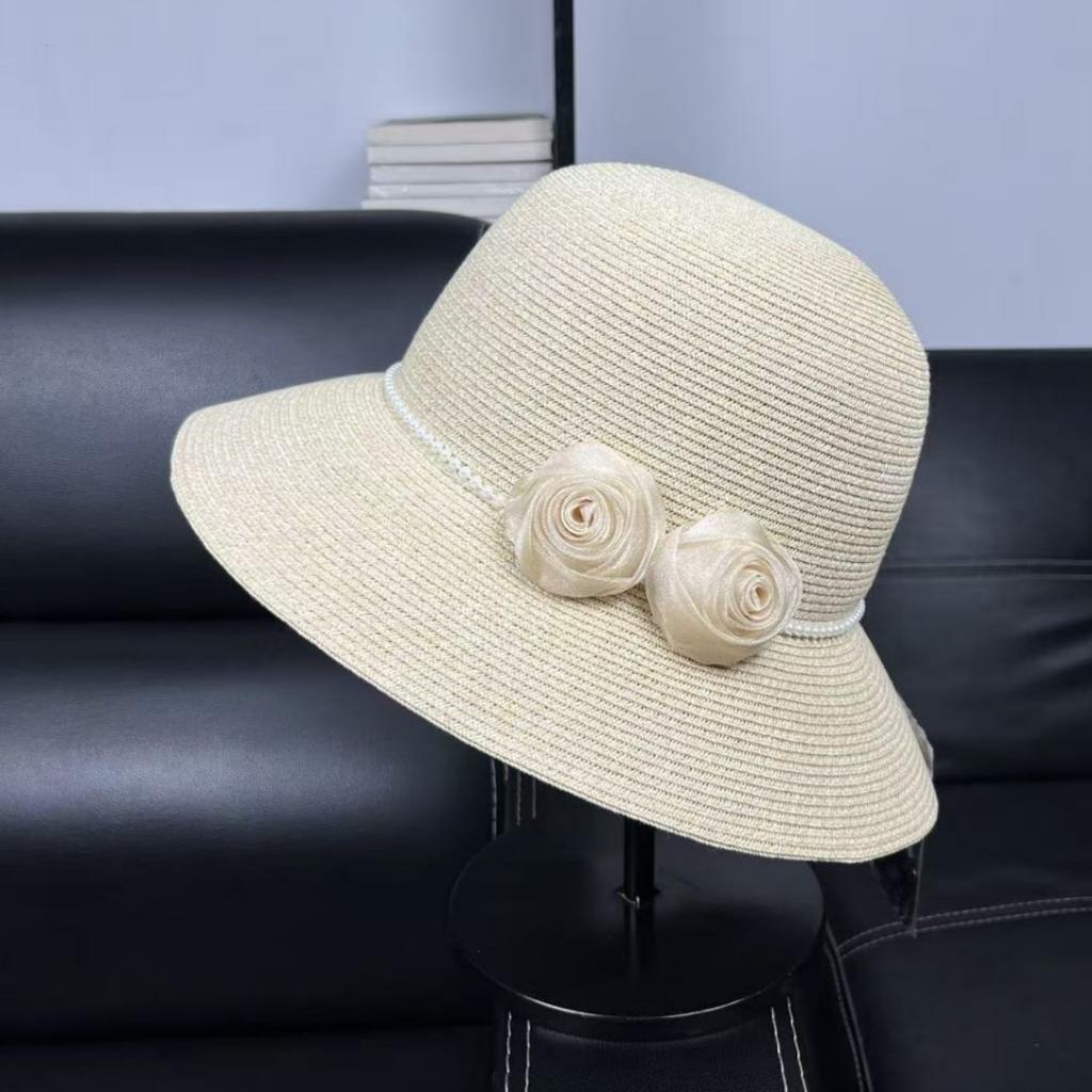 Fine grass French spring and summer 2026 new old money wind pearl flower dome straw hat sunshade sunscreen big brim basin hat