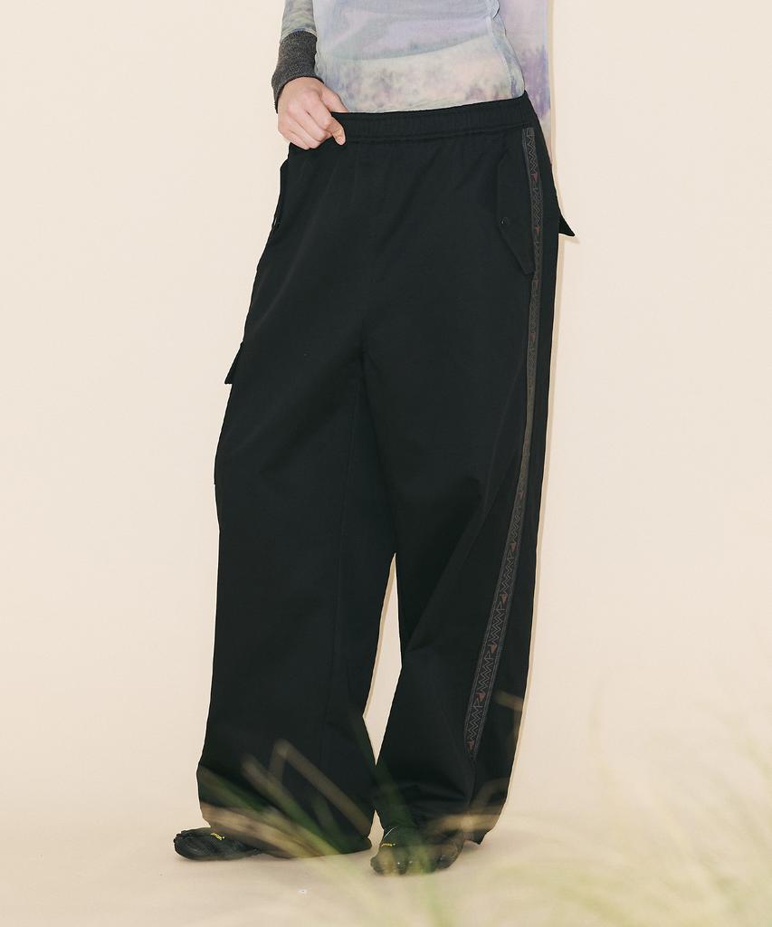 Yuupeu Side Tape Cargo Pants - Black