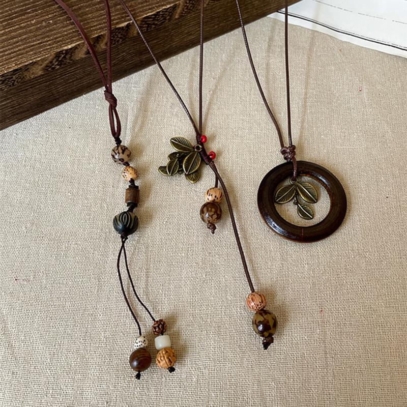 Ethnic Style Wooden & Metal Leaf Pendant Rope Necklace for Women - Unique Retro Accessory