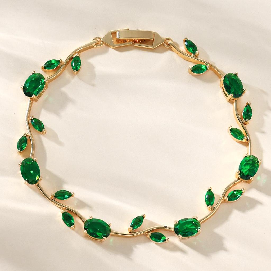 Chic Sweetheart Bracelet: Flower, Leaf & Butterfly Zircon Design - Perfect for Valentine's Day