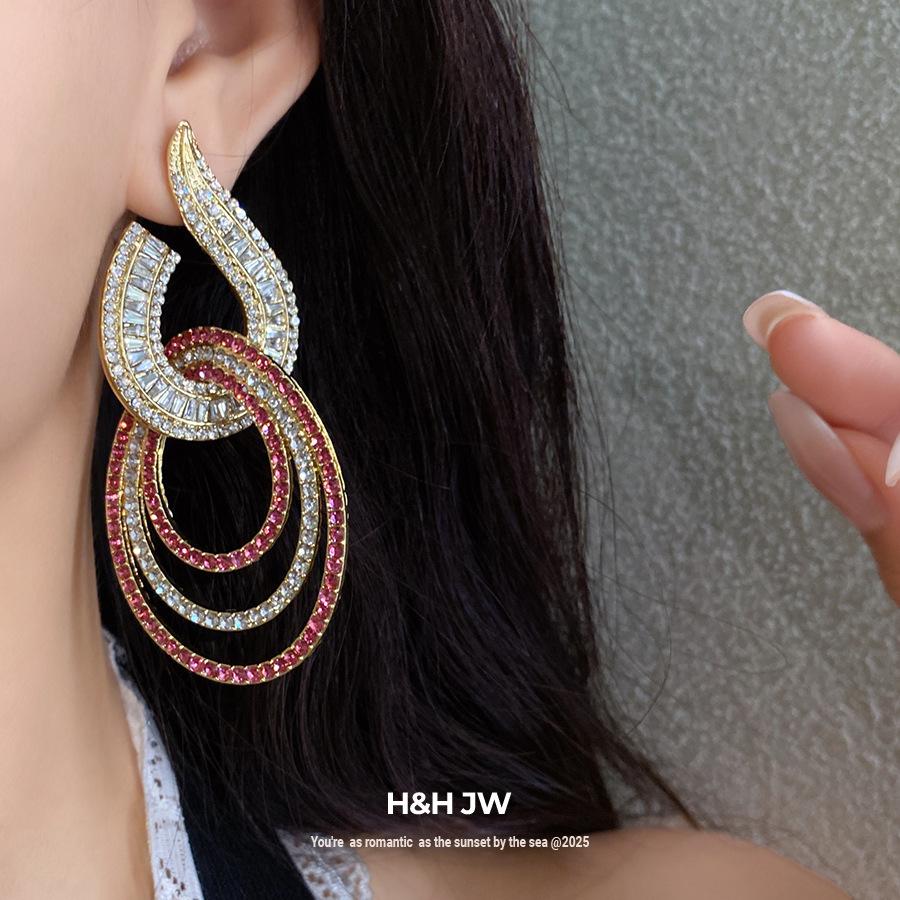 Silver needle flash diamond hollow round earrings light luxury high-end earrings European and American trend earrings design sense niche