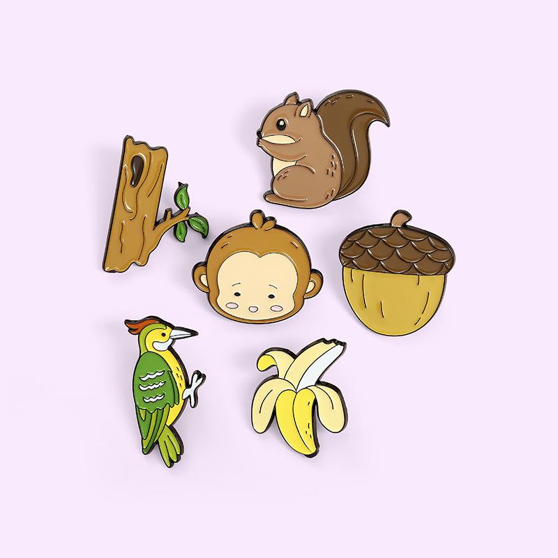 Little Monkey Woodpecker Mini Banana Shape Enamel Lapel Pin Cartoon Metal Brooch Jewelry For Women Men Hat Backpack Bags Badge P