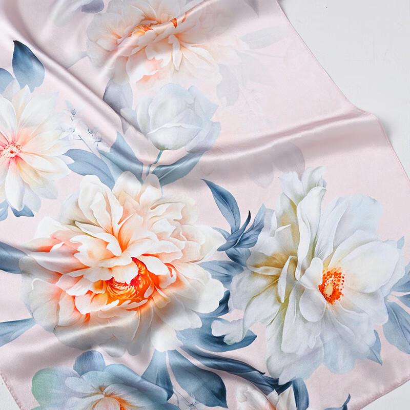 Hangsilu 100% Mulberry Silk Scarf with Brooch Set