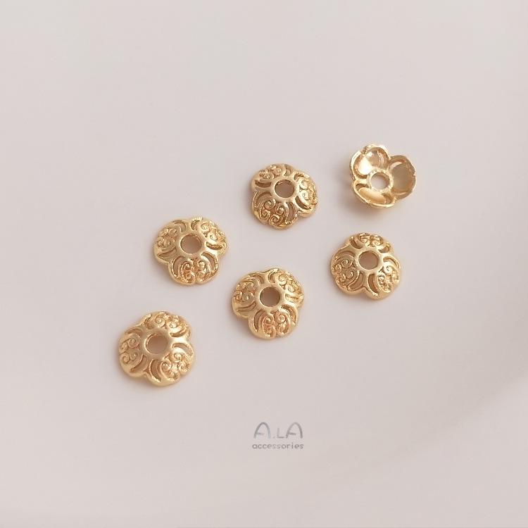 14K Guldpläterad Daisy Stjärna Ihålig Blomkapsel Pärlmellanlägg för DIY Smycken