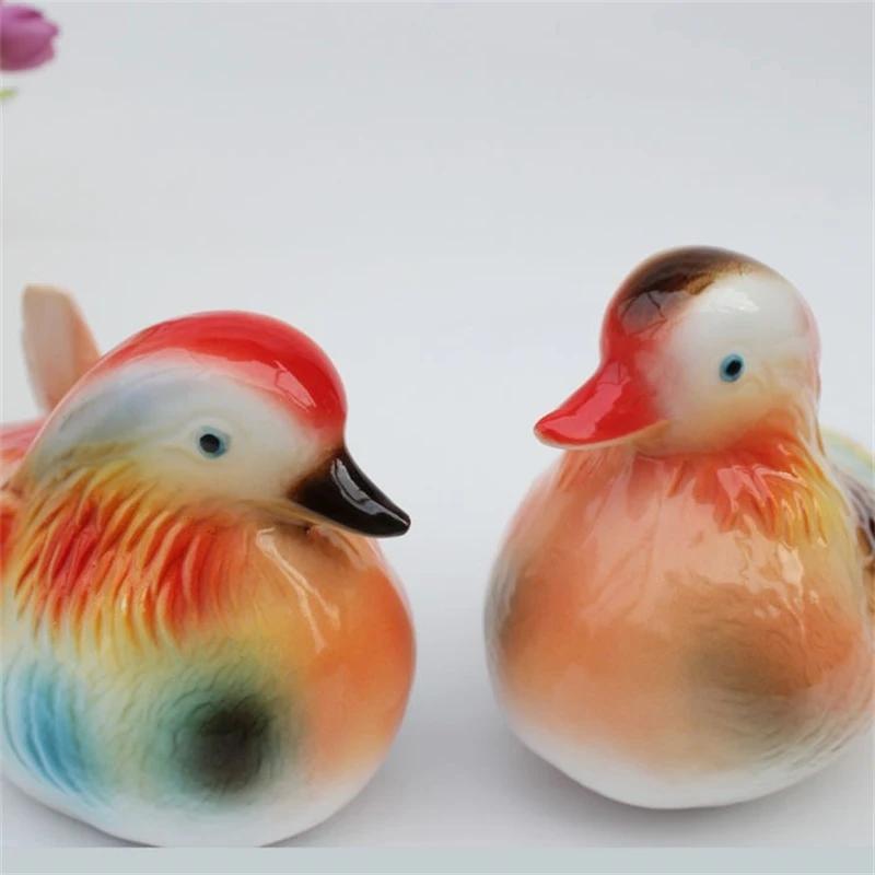 Porcelain Mandarin Ducks Couple Miniature Handpainted Ceramics Love Bird Figurine Home Ornament Wedding Anniversary Gift Craft