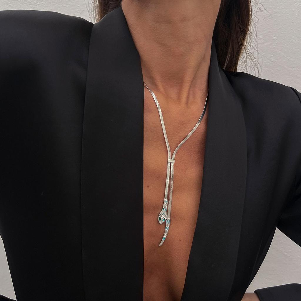 Design Metal Braided Snake Bone Chain Necklace, Stylish Pullable Snake Necklace