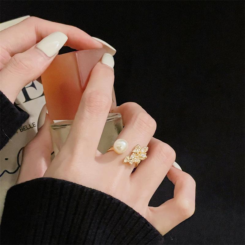 French Medieval Personality Retro Brushed Vintage Pearl Open Ring Light Luxury High Sense Niche Ring Woman