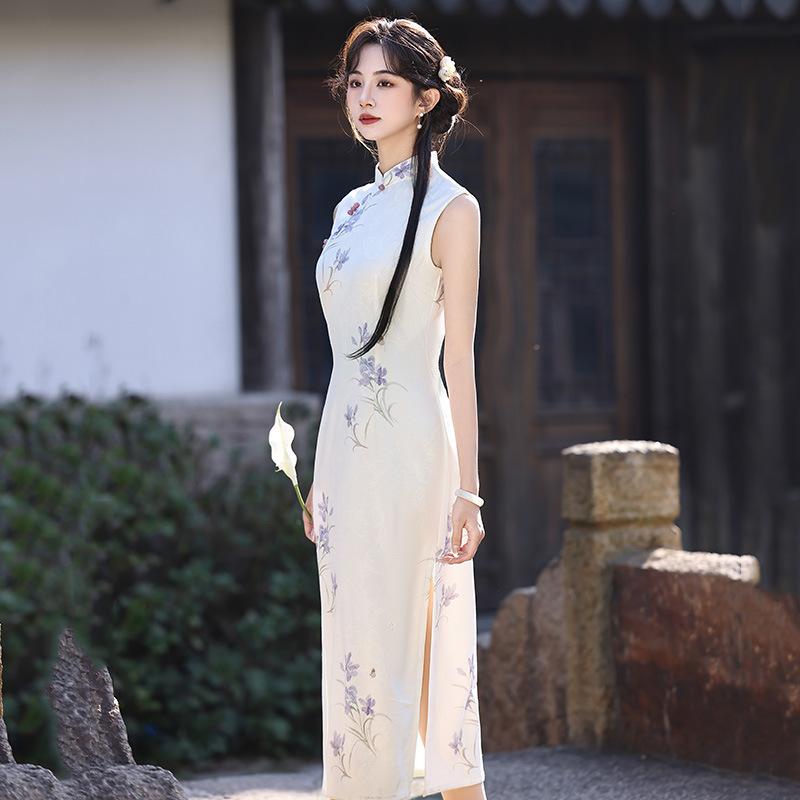 White sleeveless national style new Chinese long cheongsam improved young new women's high-end sense retro summer