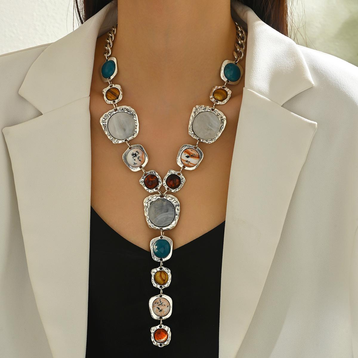 

Vintage Exaggerated Y-shaped Long Necklace for Women Stylish Chunky Geometric Pendant Necklaces Boho Fashion Jewelry Accessories
