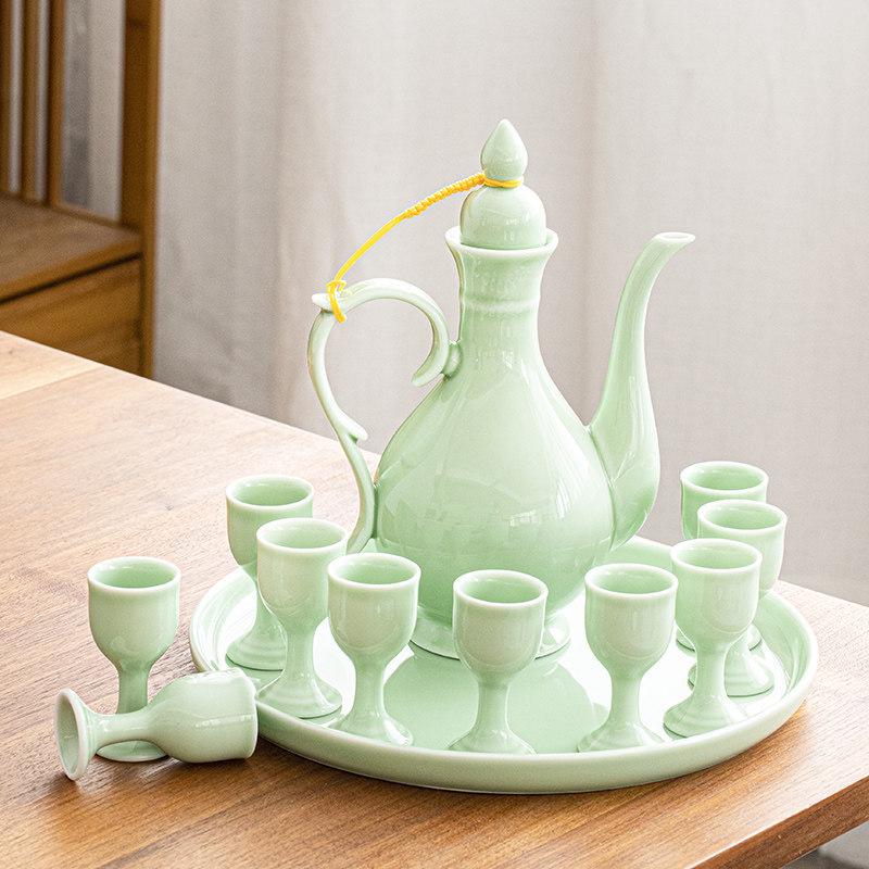 Baijiu Decanter & Ceramic Wine Glass Set with Gift Box