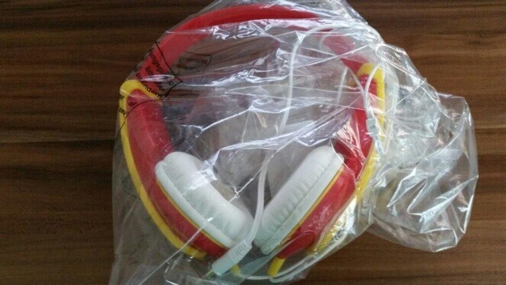 Детские наушники JVC HA-KD5