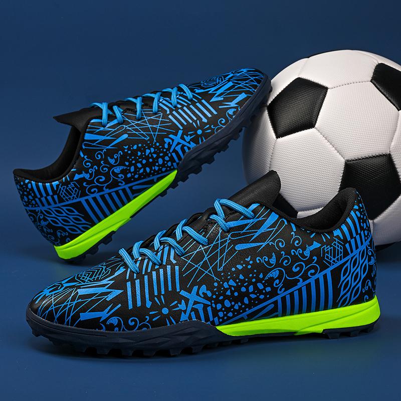 Men TF Soccer Shoes Original Resistant Casual Male Fast Futsal Ultralight Football Boots High Quality Comfortable Football Shoes