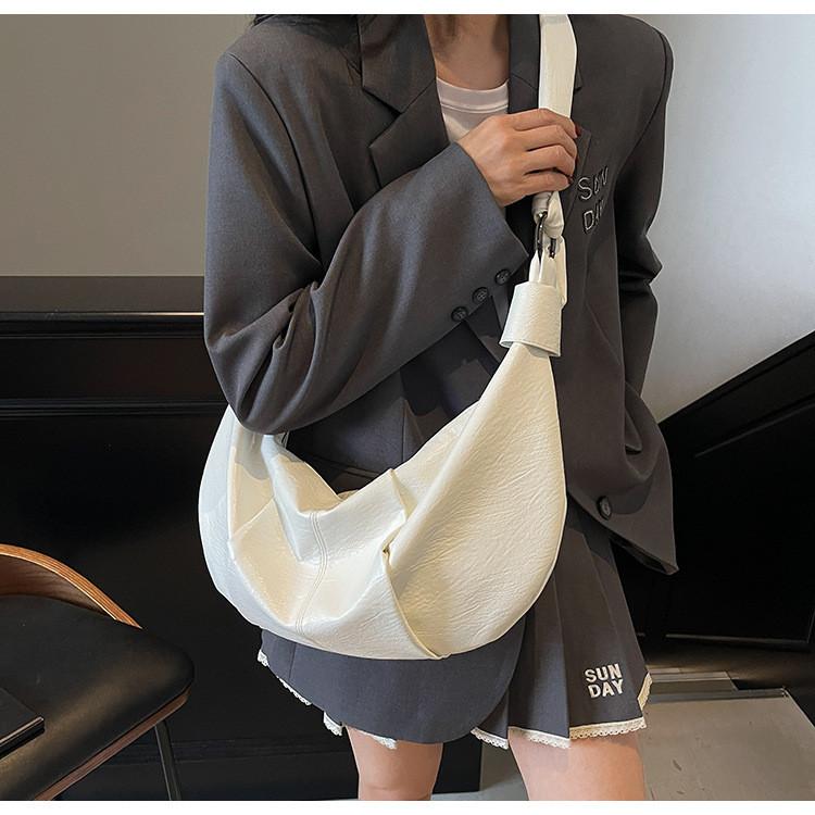 Pu Dumpling Bag For Women With Wrinkled Design For Daily Fashion