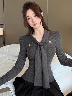 Korean V-Neck Lace-Up Slimming Pullover: Long Sleeve, Waist-Cinched, Plain Color Top for Women - High-End Autumn/Winter Style.