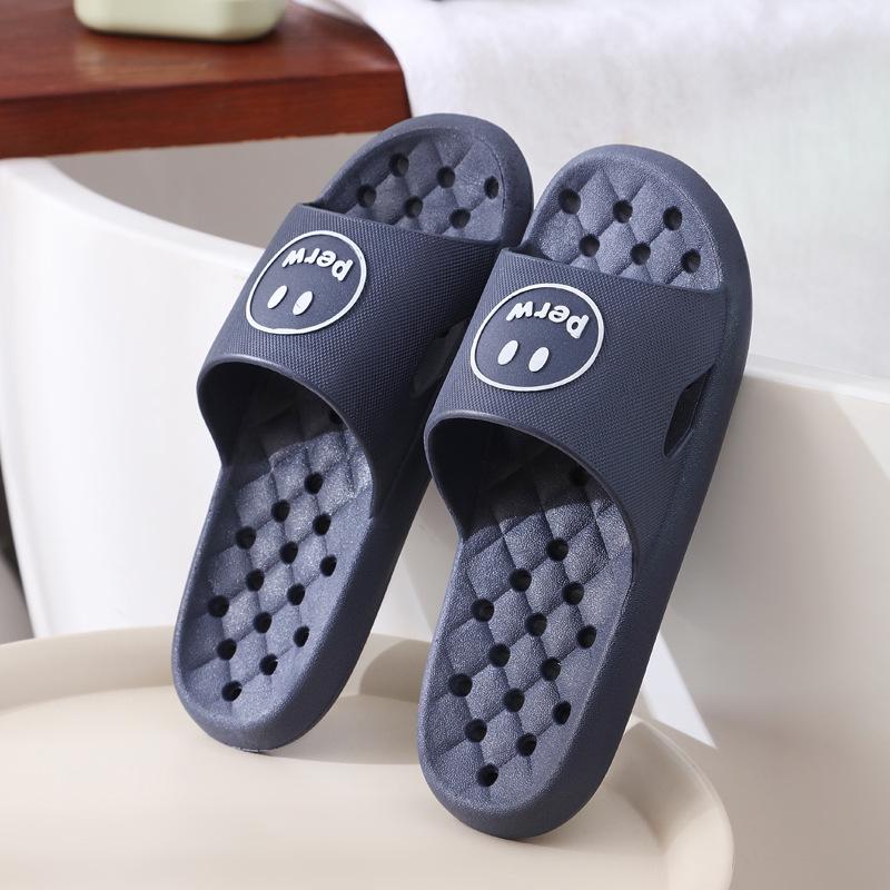 

Унисекс Летние Нескользящие Тапочки с Толстой Подошвой для Ванной Комнаты - Прохладный и Полый Дизайн Men-M (40-42)